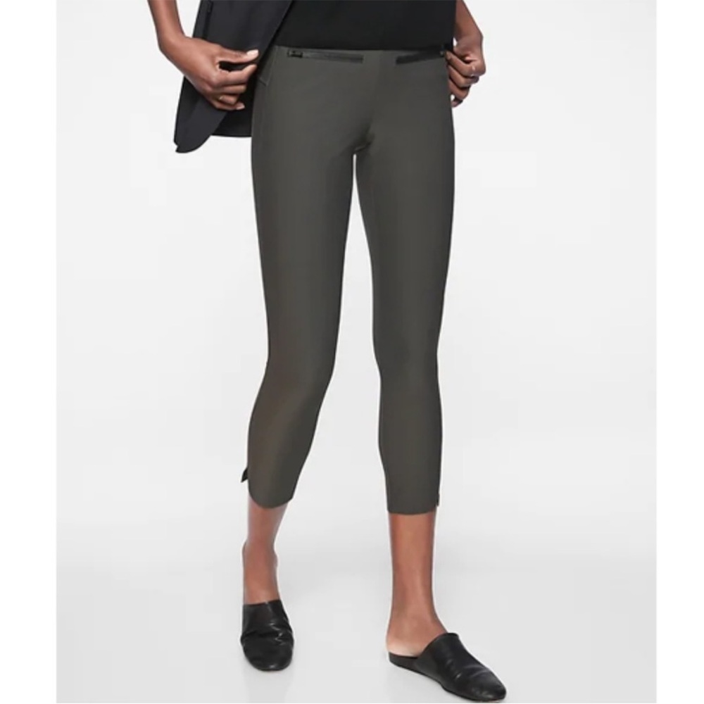 Athleta Stellar Crop Pants Arbor Olive Size Small